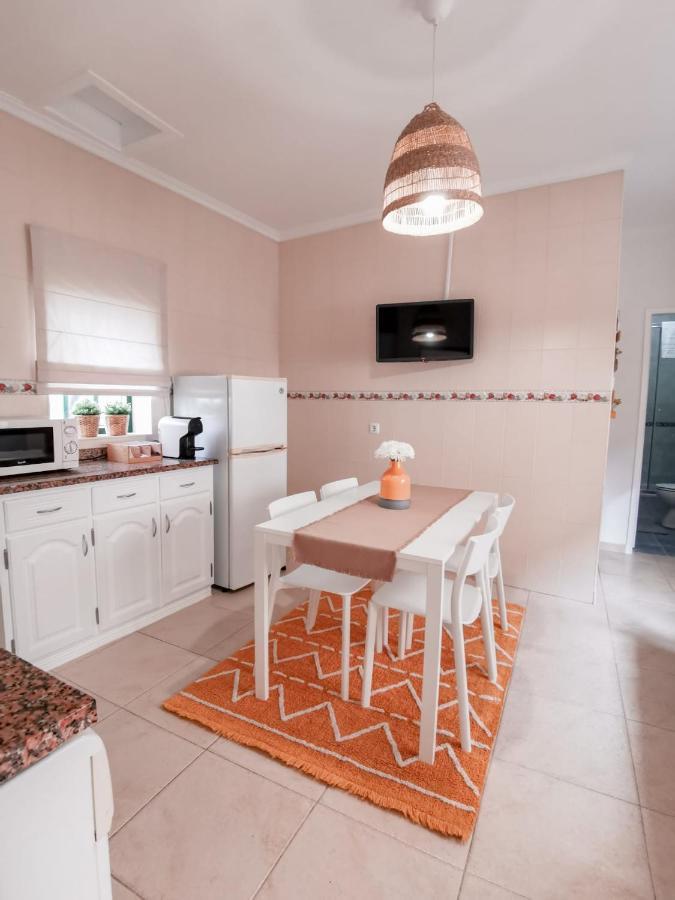 Cantinho Da Praia Apartments Nazaré Extérieur photo